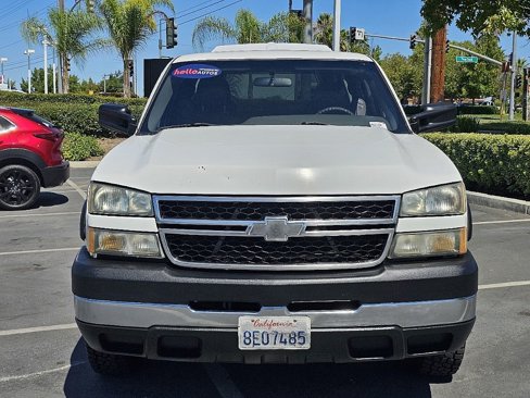 Used 2006 Chevrolet Silverado 2500 W/T w/ Heavy-Duty Power Package image 7