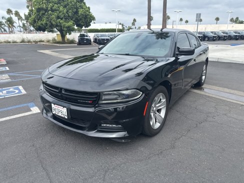 Used 2017 Dodge Charger SXT w/ Blacktop Package image 11
