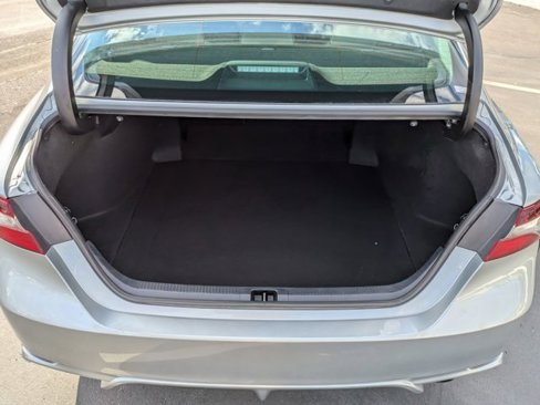 Used 2022 Toyota Camry SE image 10