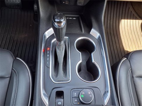 Used 2020 Chevrolet Traverse High Country image 18