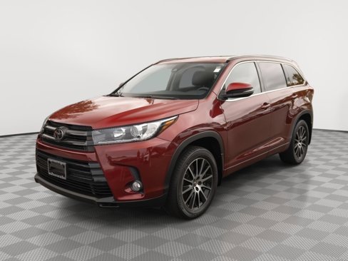 Used 2018 Toyota Highlander SE image 22