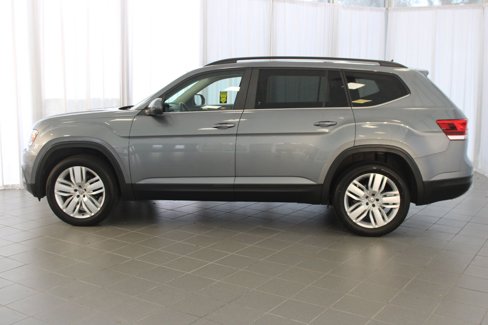 Used 2020 Volkswagen Atlas SE w/ Panoramic Sunroof Package image 2