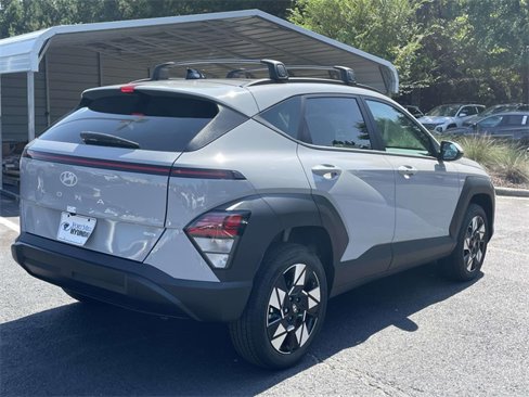 Certified 2025 Hyundai Kona SEL image 6