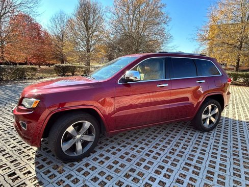 Used 2015 Jeep Grand Cherokee Overland image 2