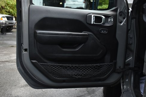 Used 2023 Jeep Gladiator Sport image 11