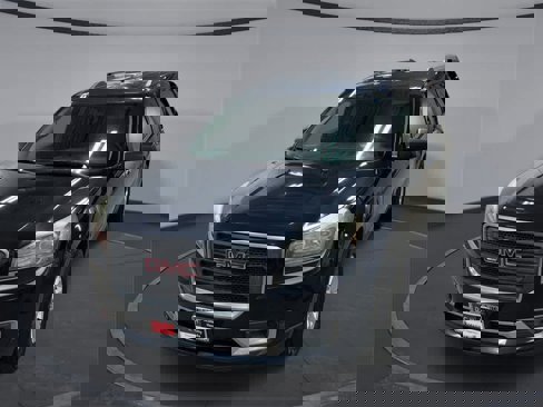 Used 2016 GMC Acadia SLE image 1