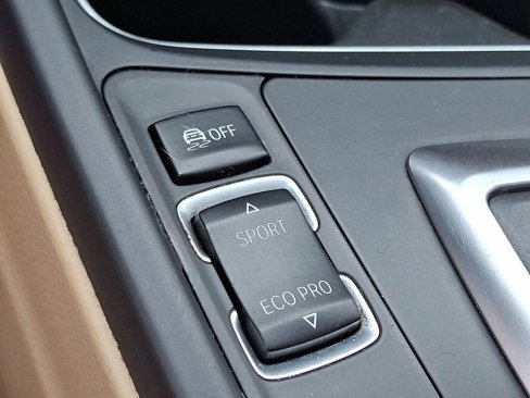 Used 2014 BMW 320i xDrive Sedan image 22