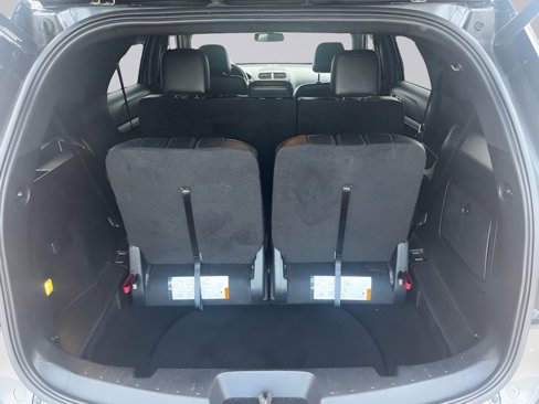 Used 2016 Ford Explorer XLT w/ Equipment Group 202A image 40