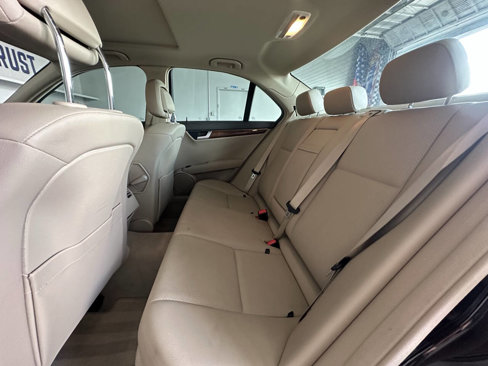 Used 2012 Mercedes-Benz C 250 Sedan image 23