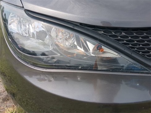 Used 2022 Chrysler Voyager LX image 10
