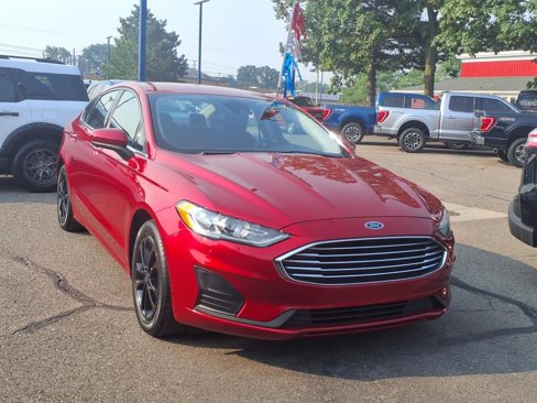 Used 2020 Ford Fusion SE image 3