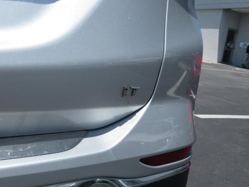 Used 2020 Chevrolet Equinox LT image 9