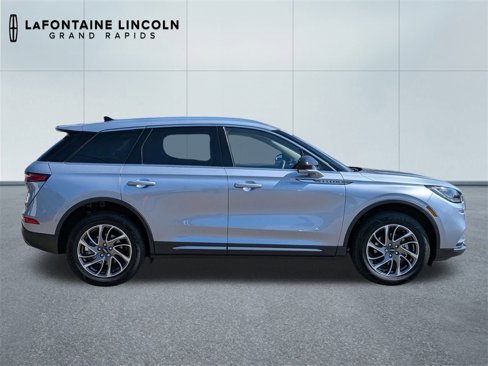 Certified 2022 Lincoln Corsair AWD w/ Equipment Group 101A image 6