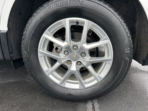 Used 2022 Chevrolet Equinox LS image 37