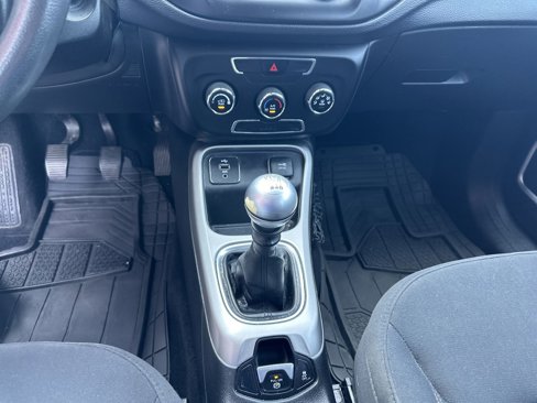 Used 2018 Jeep Compass Sport image 18