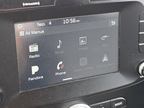 Used 2019 Kia Soul + image 6