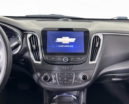 Used 2021 Chevrolet Malibu LT image 11