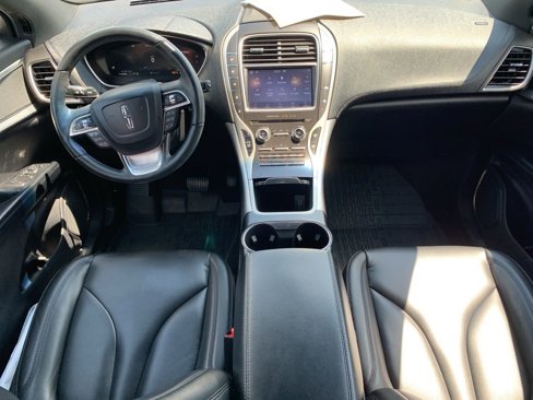 Used 2019 Lincoln Nautilus Premier image 18