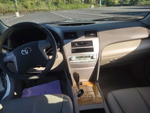 Used 2007 Toyota Camry XLE image 10