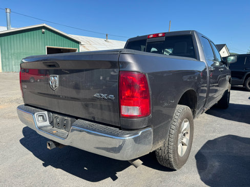 Used 2019 RAM 1500 Classic SLT image 2