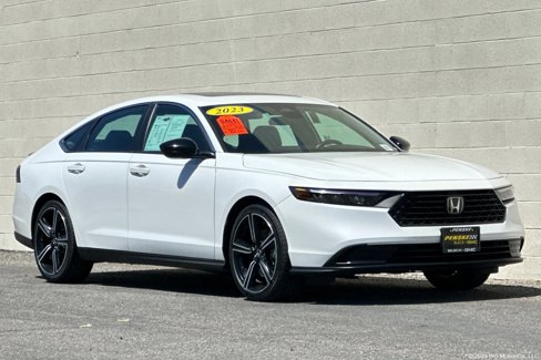 Used 2023 Honda Accord Sport image 1