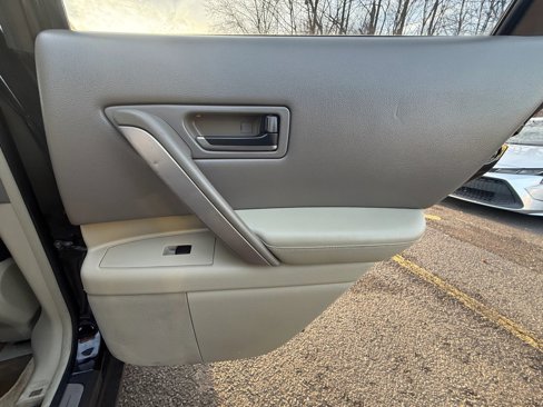 Used 2005 INFINITI FX35 AWD image 19
