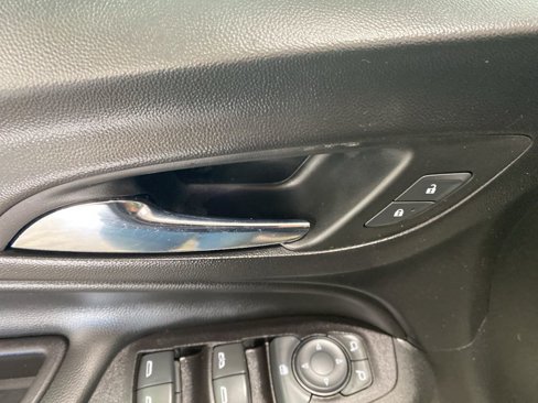 Used 2019 Chevrolet Equinox LT image 27