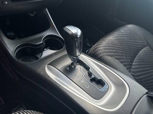 Used 2019 Dodge Journey SE image 18