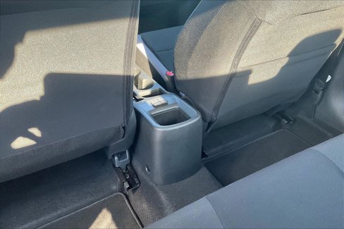 Used 2025 Nissan Versa S w/ Trunk Package image 28