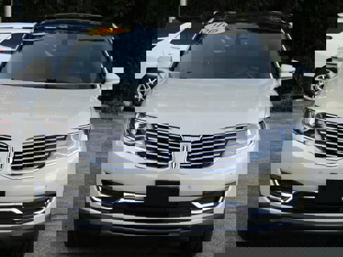 Used 2016 Lincoln MKX Reserve w/ Technology Package image 8