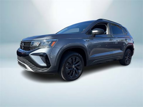 Certified 2022 Volkswagen Taos S image 2