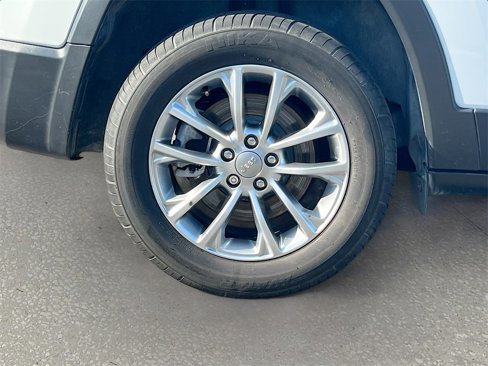 Used 2022 Jeep Cherokee Latitude Lux image 28