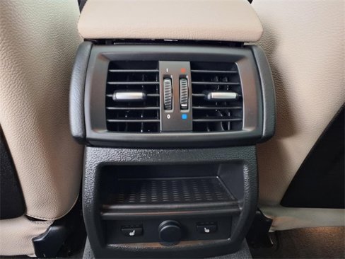 Used 2018 BMW X4 M40i image 11