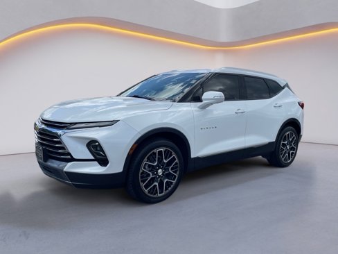 Used 2023 Chevrolet Blazer Premier w/ Driver Confidence II Package image 3