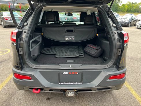 Used 2015 Jeep Cherokee Trailhawk w/ Comfort/Convenience Group image 21