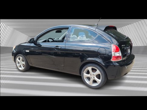 Used 2009 Hyundai Accent SE w/ Premium Equipment Pkg 4 image 7