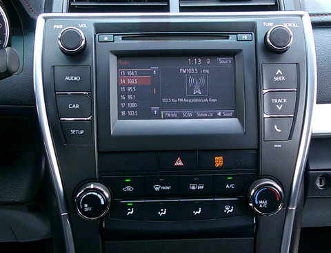 Used 2015 Toyota Camry XLE image 34