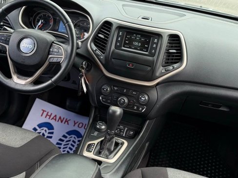 Used 2016 Jeep Cherokee Sport w/ Cold Weather Group image 21