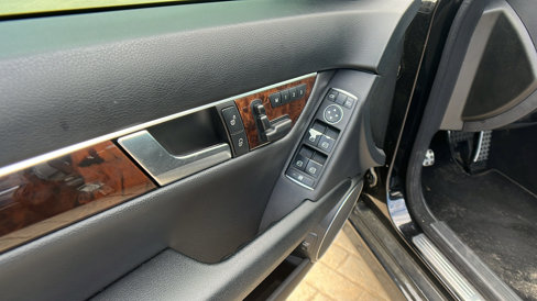 Used 2014 Mercedes-Benz C 300 4MATIC Sedan w/ Premium 1 Package image 15
