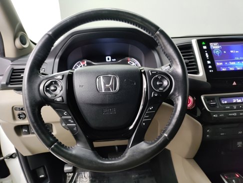 Used 2016 Honda Pilot Elite image 17