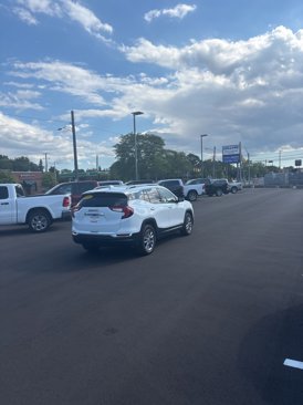 Used 2022 GMC Terrain SLT image 6