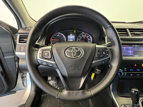 Used 2016 Toyota Camry SE image 15