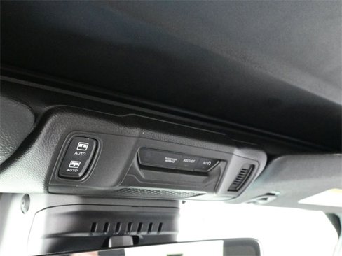 Used 2024 Jeep Wrangler Sahara w/ Technology Group image 11