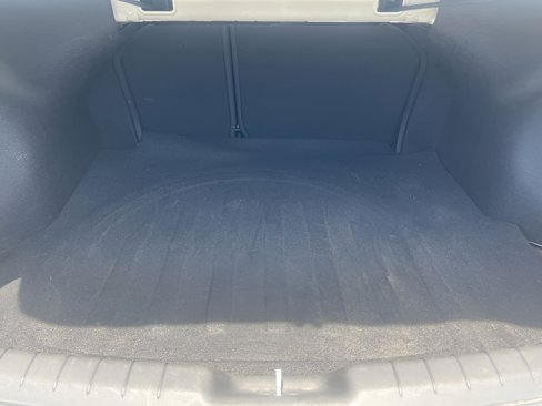 Used 2020 Hyundai Elantra SE w/ Cargo Package (C1) image 8