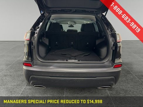 Used 2019 Jeep Cherokee Latitude w/ Popular Appearance Group image 21