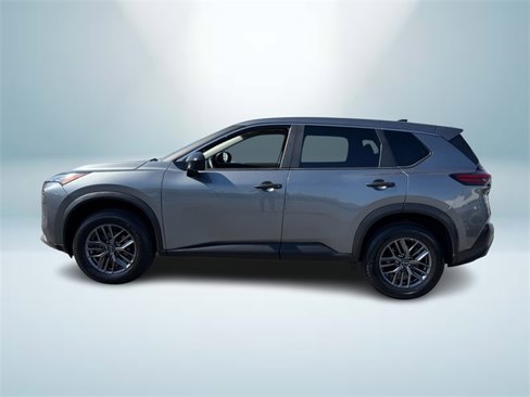 Used 2023 Nissan Rogue S image 3