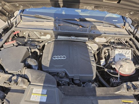 Used 2021 Audi Q5 Premium w/ Convenience Package image 23
