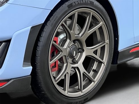 Used 2020 Hyundai Veloster N image 13