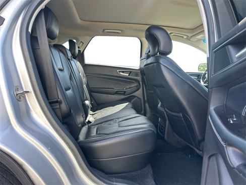 Used 2018 Ford Edge Titanium w/ Equipment Group 301A image 10