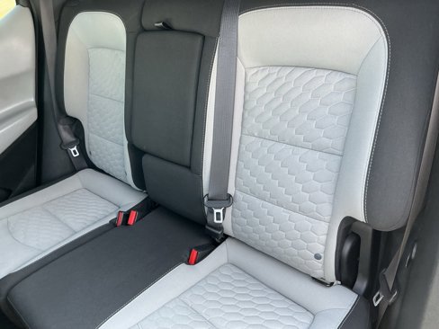 Used 2020 Chevrolet Equinox LT w/ Driver Convenience Package image 39